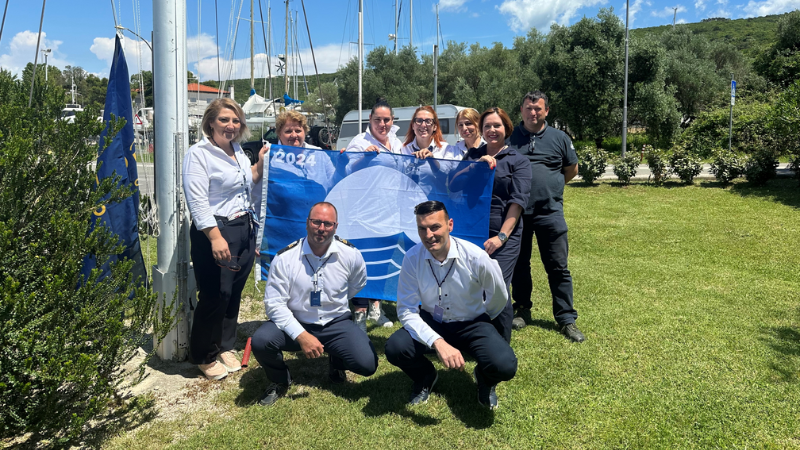 Marina Punat raises the Blue Flag
